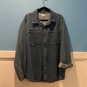 Good American split back denim shirt.